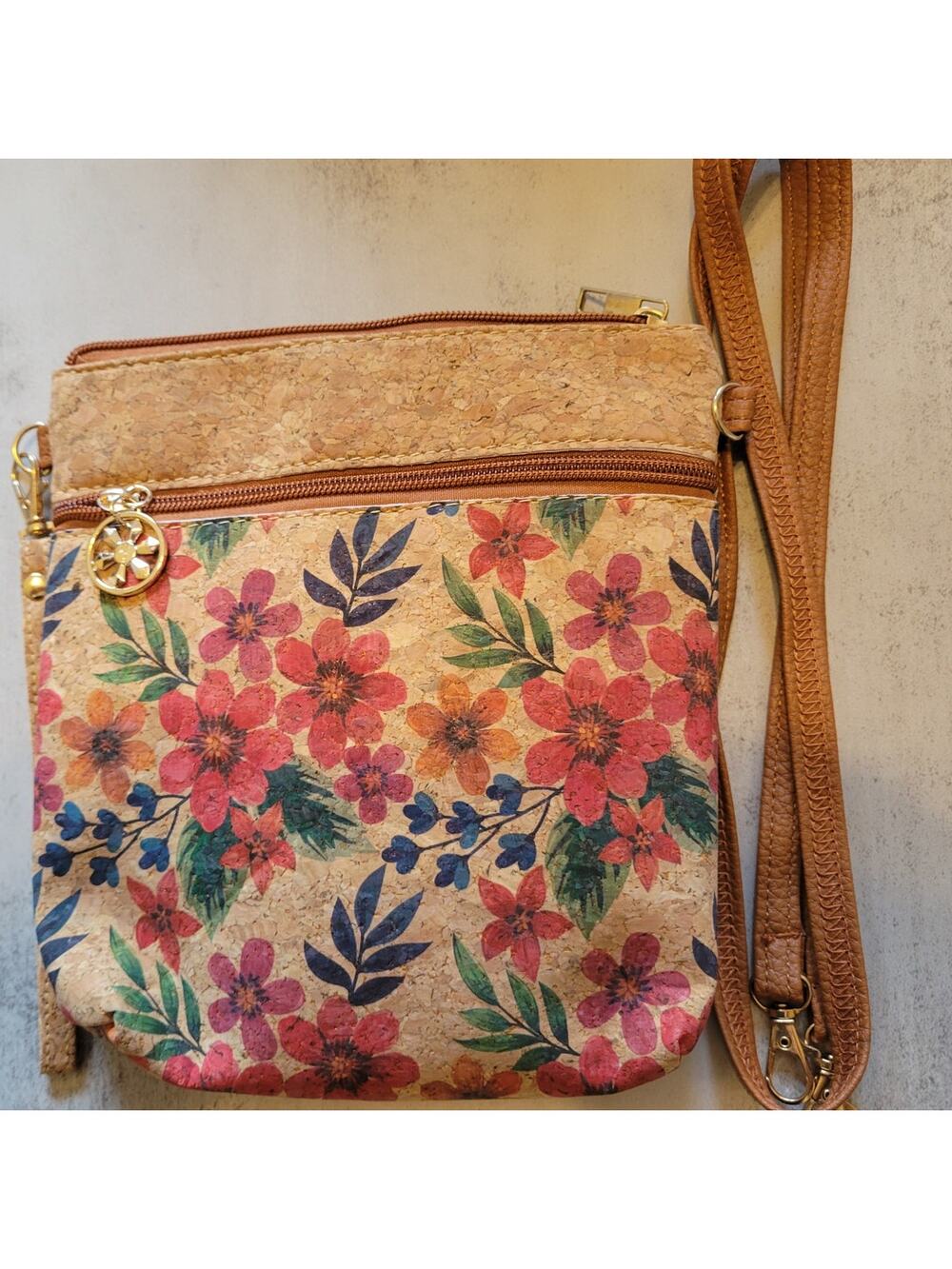 Floral Print Vertical Cork Crossbody Bag – Wristlet & Crossbody Strap